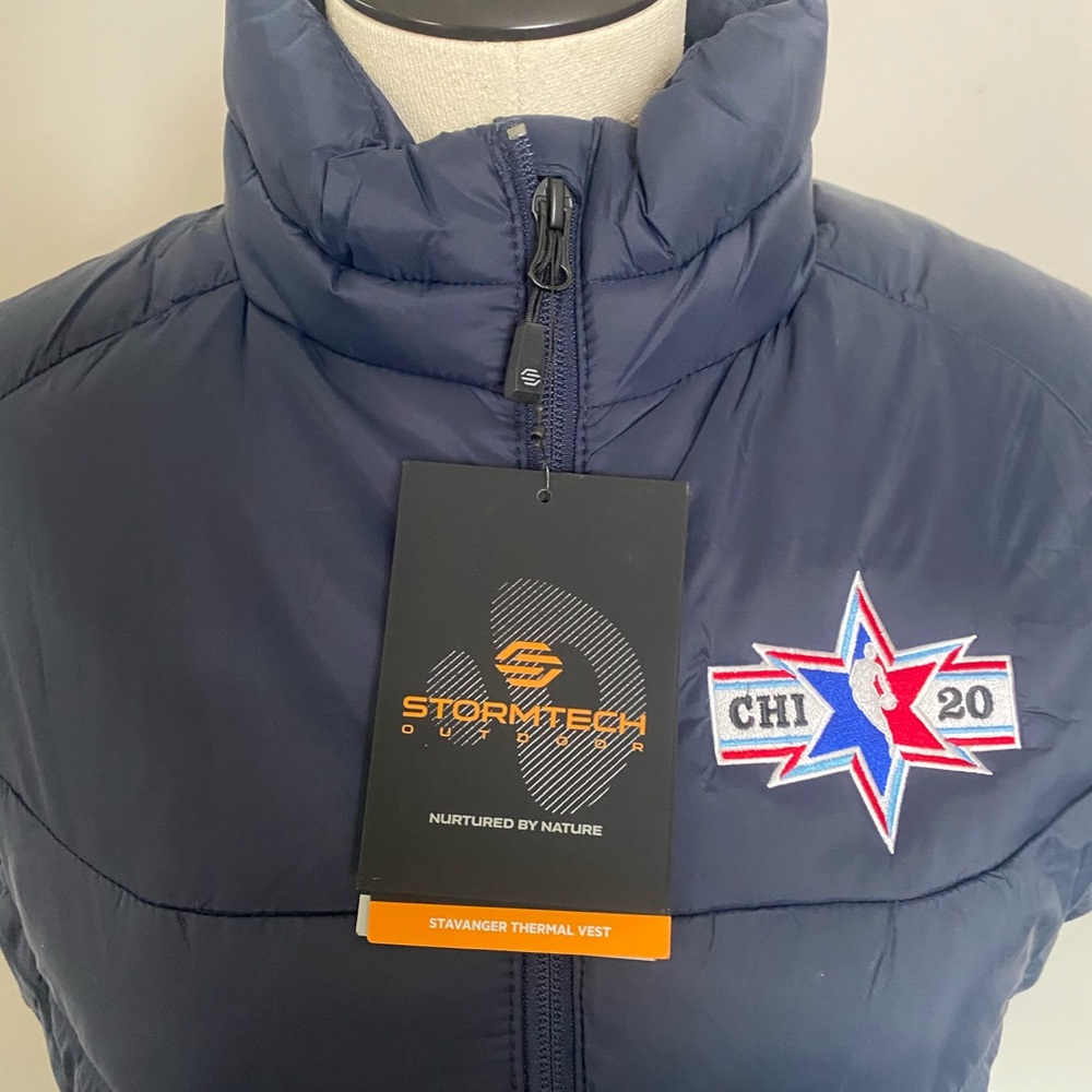 NWT Stormtech Women's Navy Puffer Vest with Star Patch - Picture 6 of 7